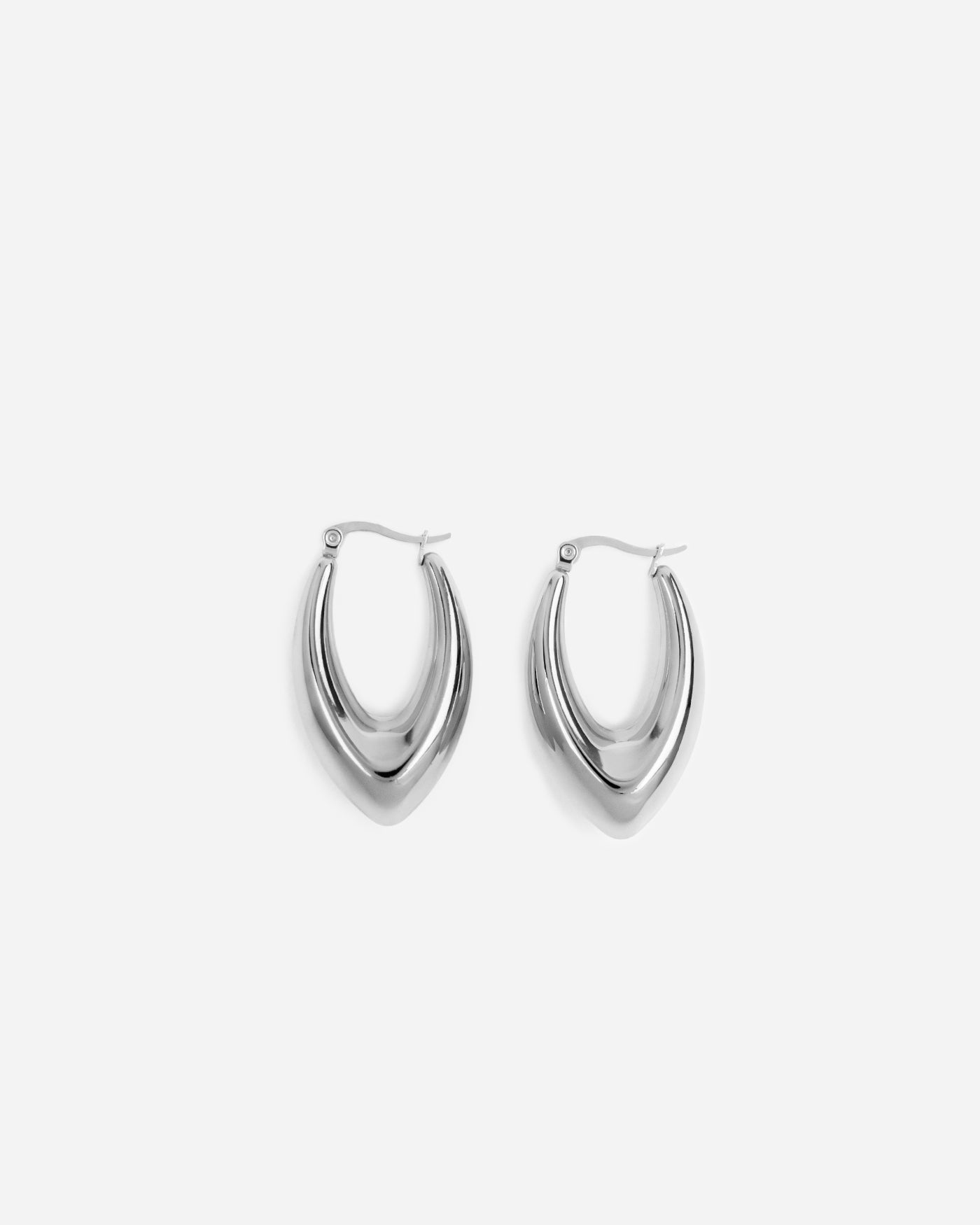 Nova V-Curve Golden Earrings