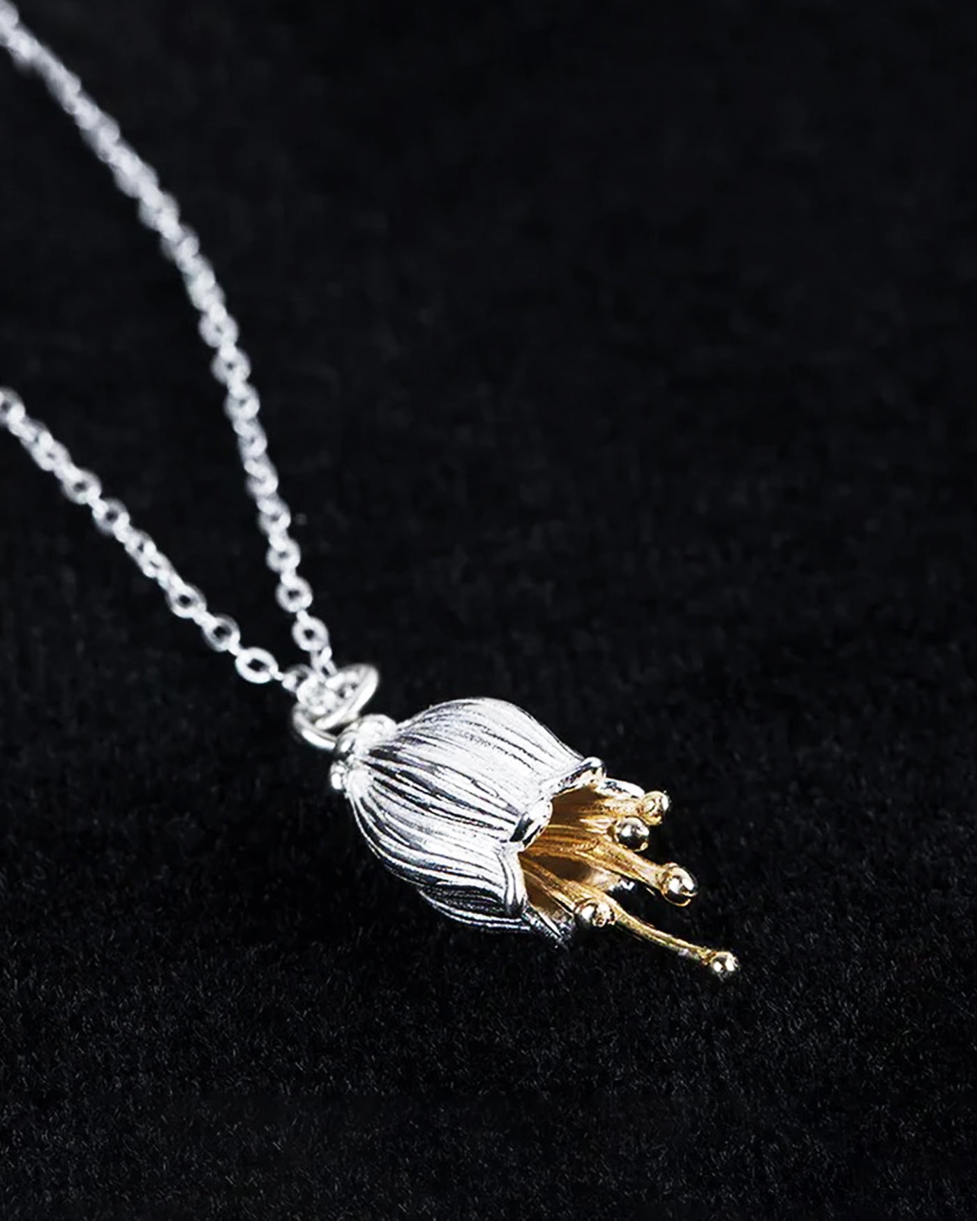 Flower bud necklace