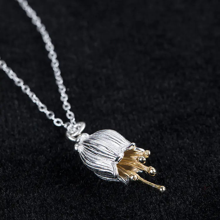 Flower bud necklace